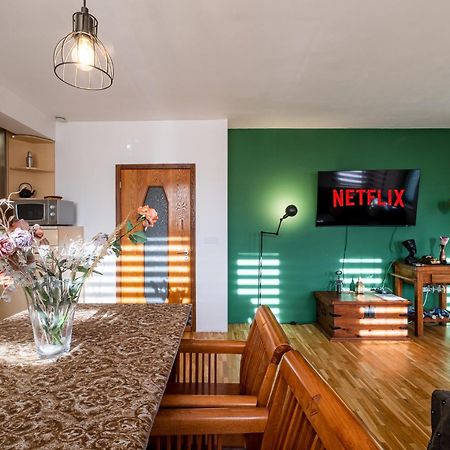 Roman Thermae 2Bdrm Sunny Apartment Varna Exterior photo